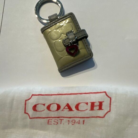 COACH Photo Album Keychain - Picture 6 of 6